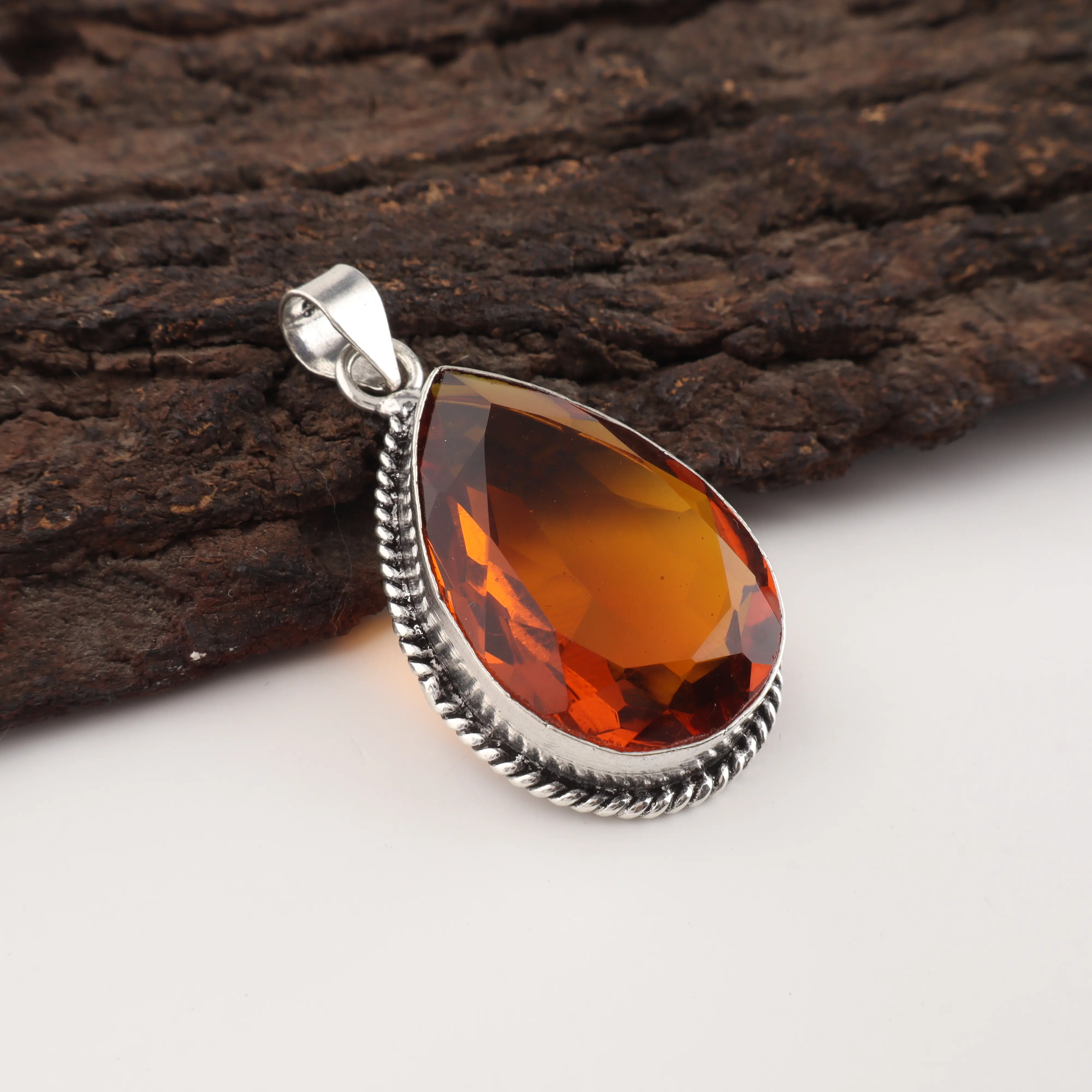 AAA Citrine gemstone pendant in 925 sterling silver with brilliant golden-yellow stone