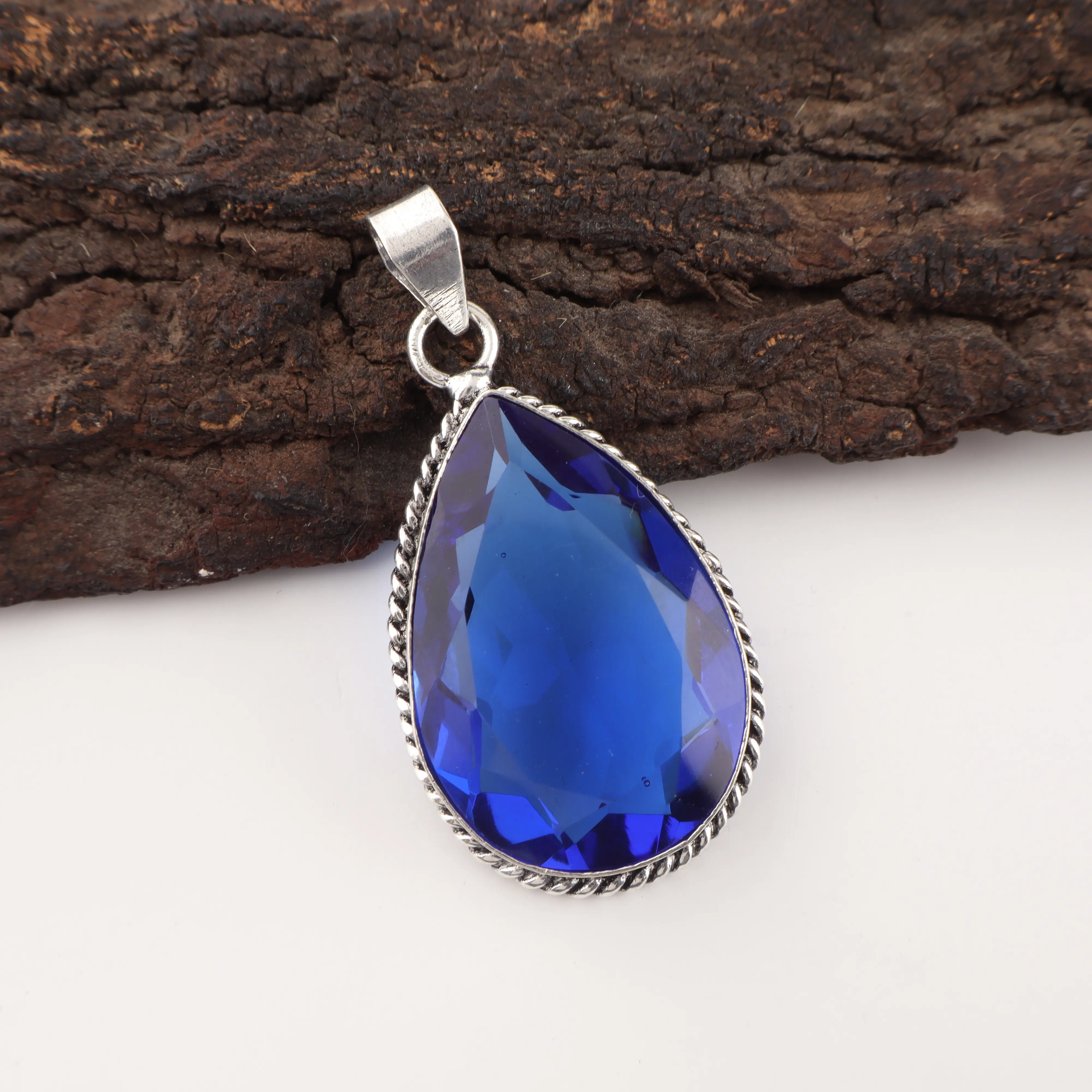 Blue Sapphire gemstone pendant handcrafted in 925 sterling silver
