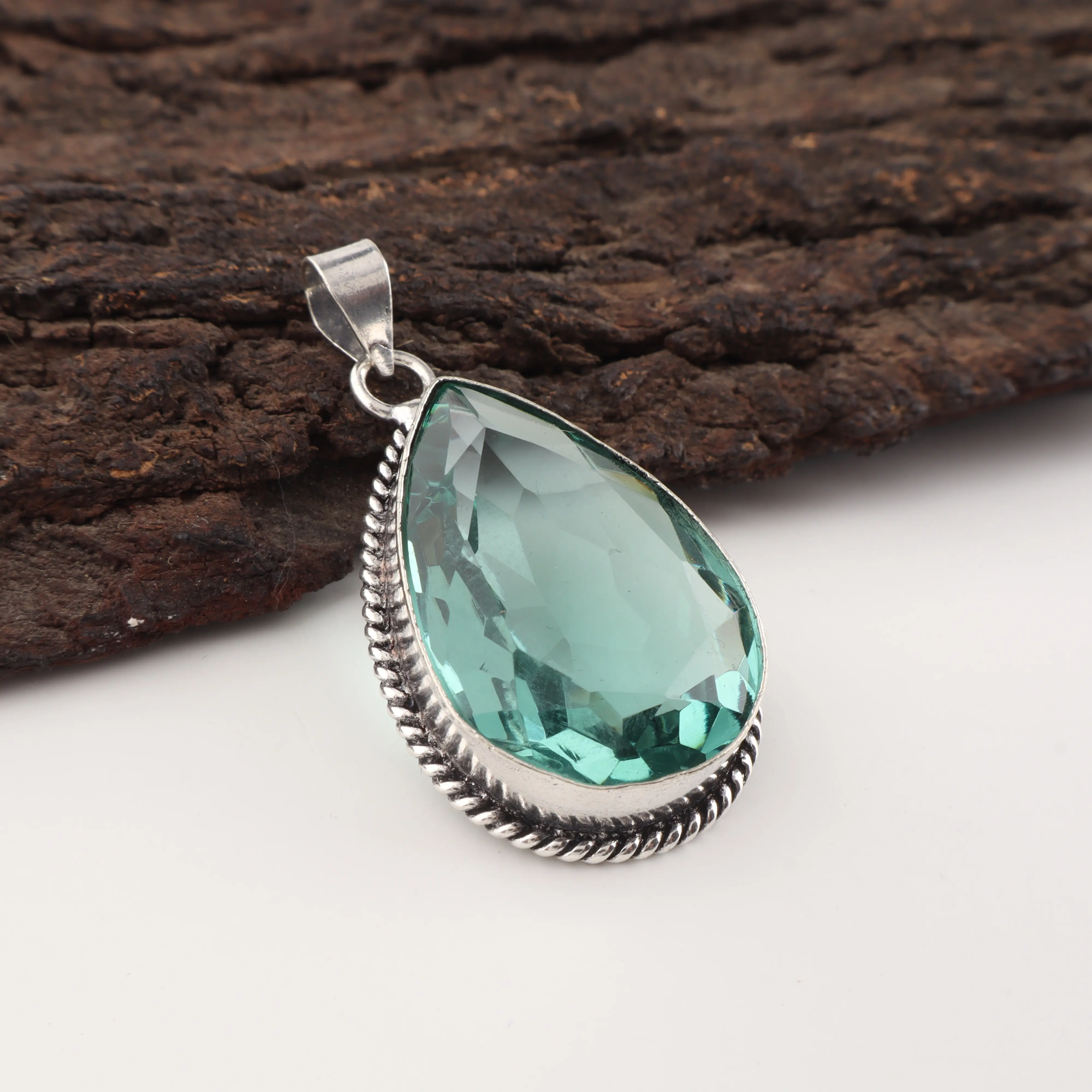Green Apatite pendant in 925 sterling silver with vibrant green gemstone design