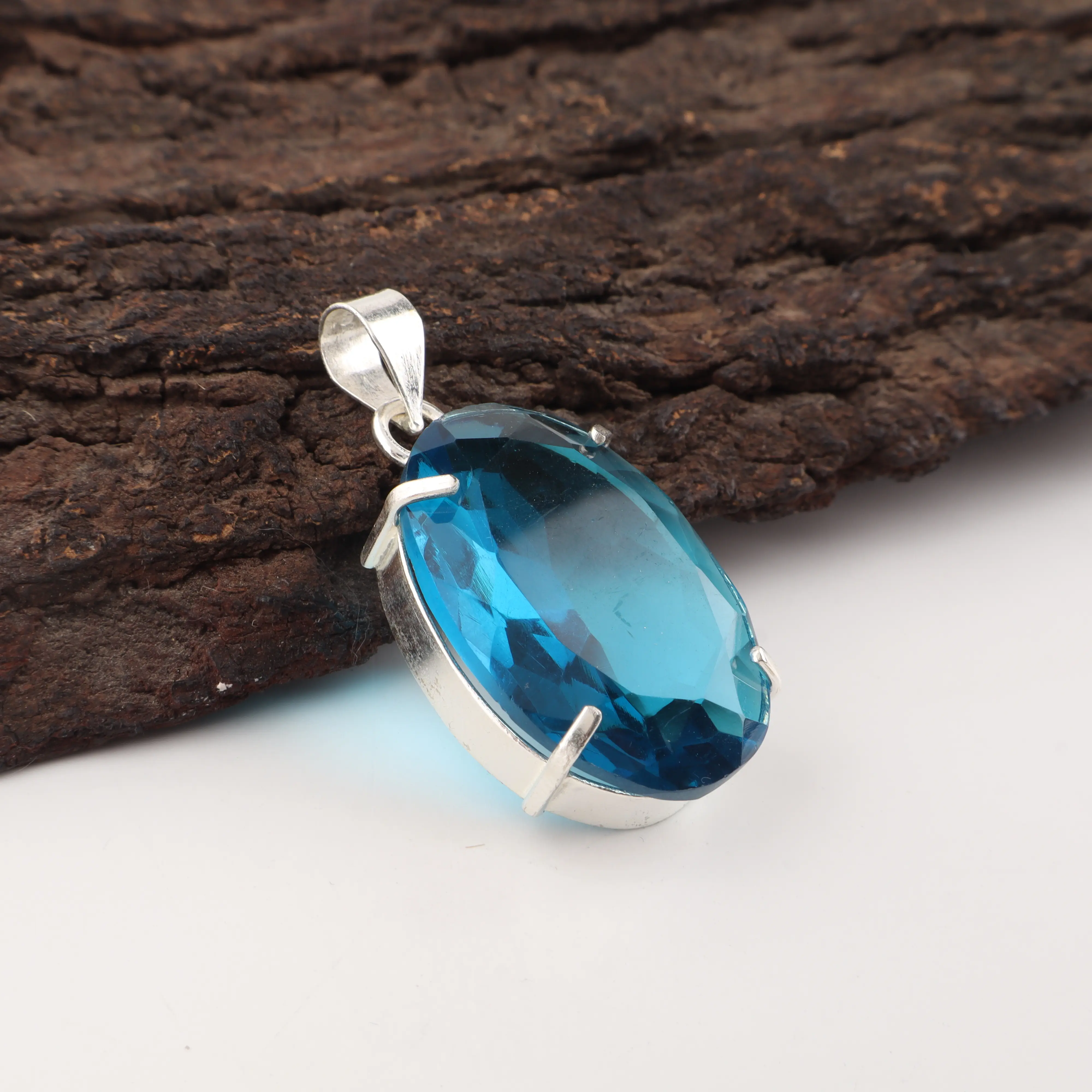 Latest blue Apatite gemstone pendant handcrafted necklace jewelry