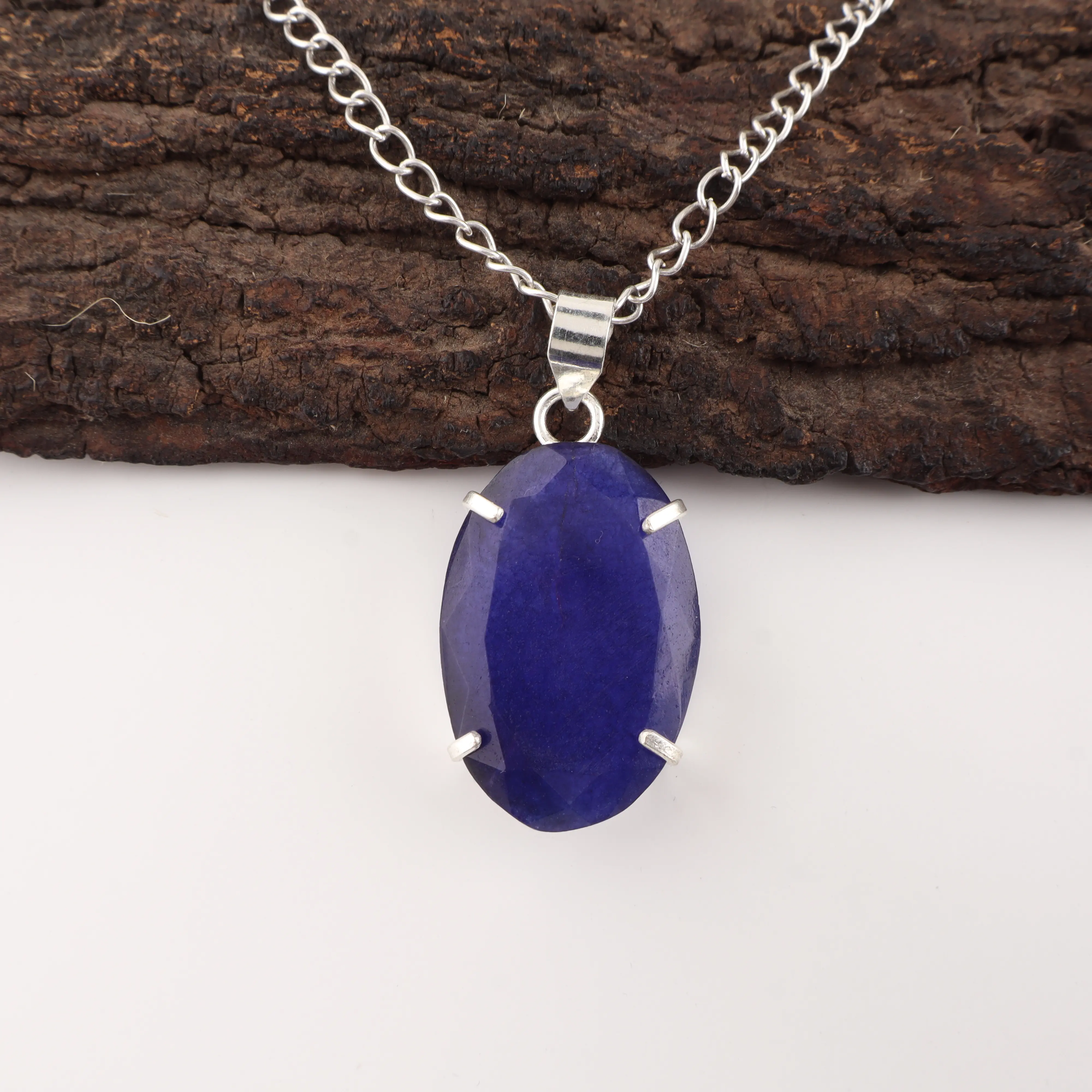 Madagascar Blue Sapphire pendant with deep blue gemstone in elegant handcrafted setting