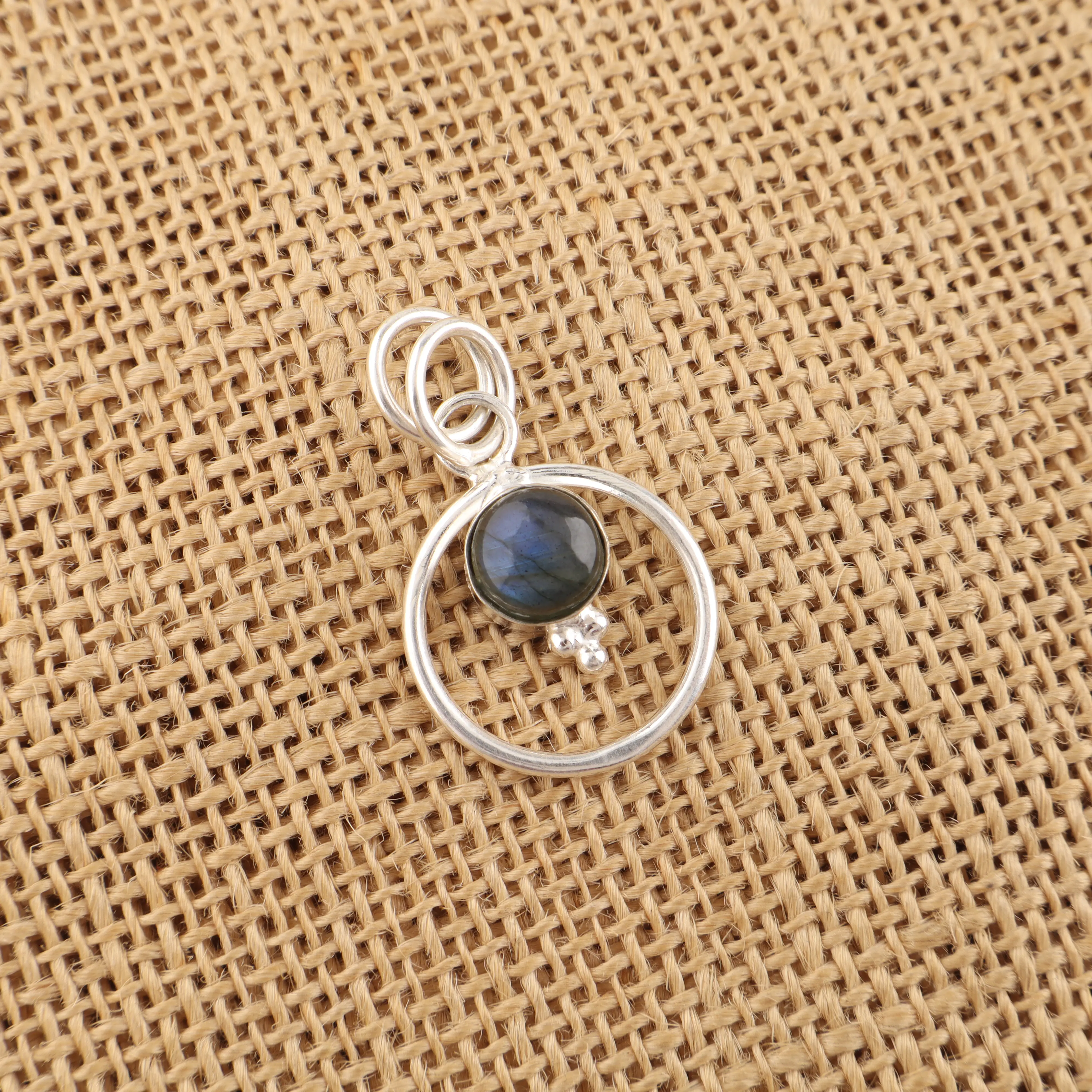 Handmade Labradorite pendant in sterling silver with blue flash gemstone